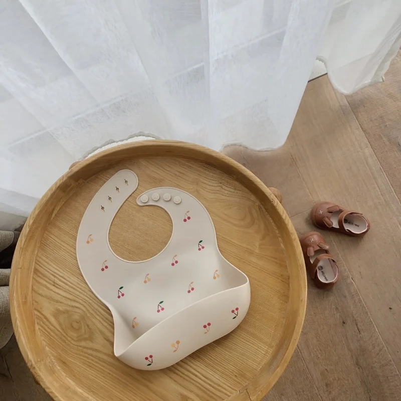 ผ้ากันเปื้อนเด็ก Ins สไตล์พิมพ - Waterproof Baby Bibs Silicone บทวิจารณ์และราคา